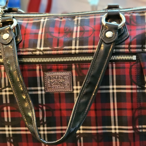 SOLD:  Coach Poppy Signature Collection Plaid Glam Tote Bag - GET IT NOW FOR $92 - Picture 11 of 17